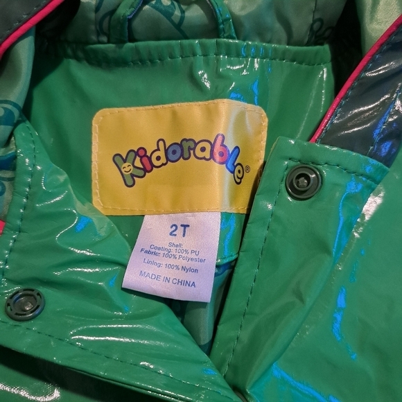 Kidorable Frog Raincoat size 2T - Picture 4 of 4